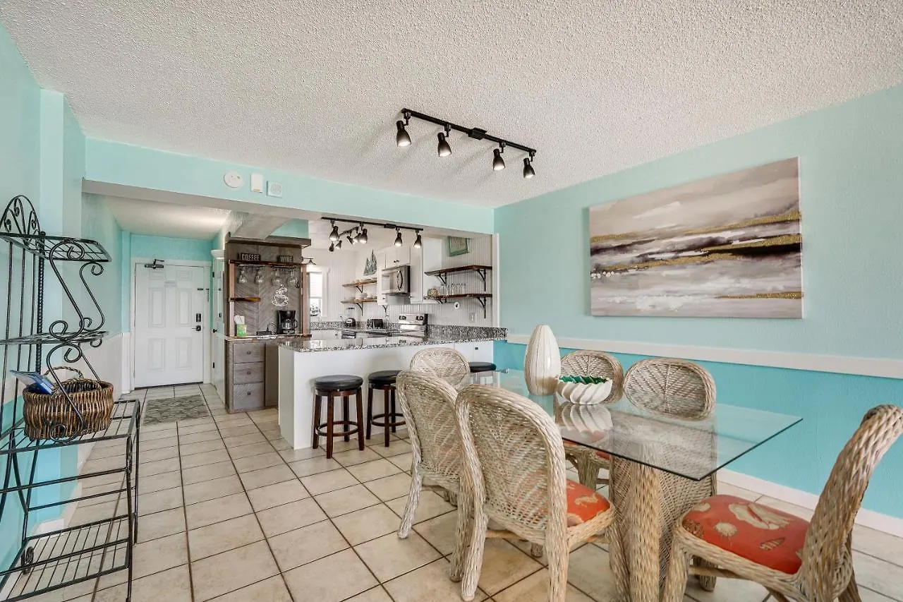 Panama City Beach Condo With Community Pool, Hot Tub United States