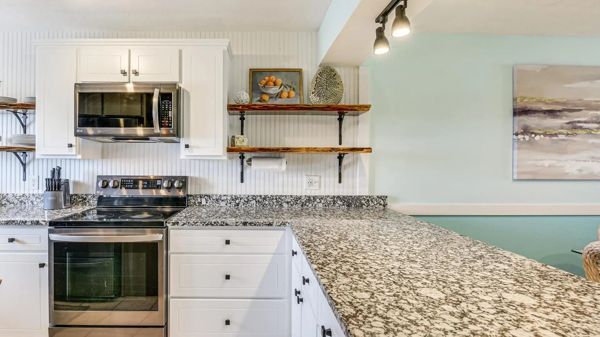 Panama City Beach Condo With Community Pool, Hot Tub Панама-Сити