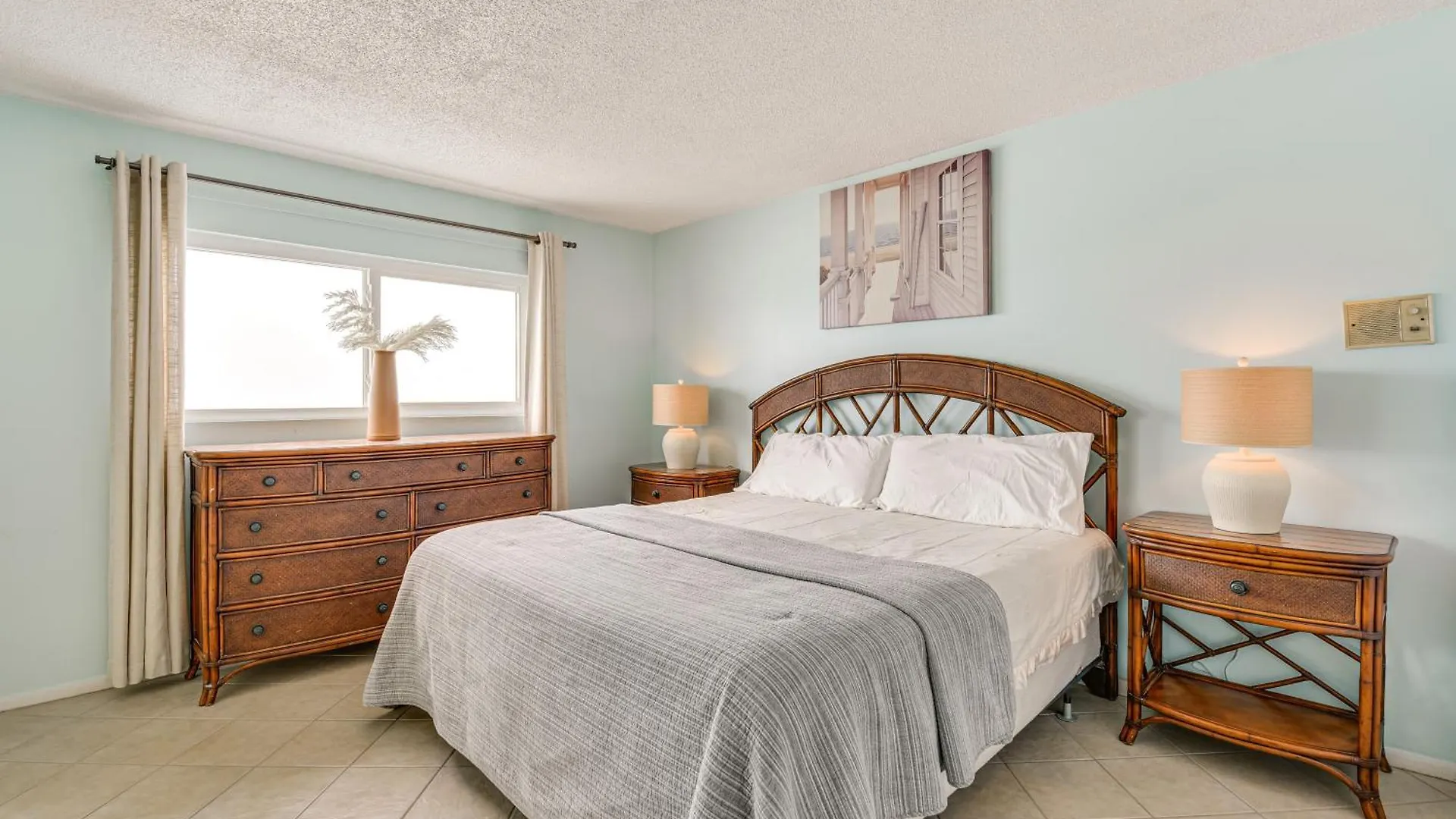 Panama City Beach Condo With Community Pool, Hot Tub Apartment