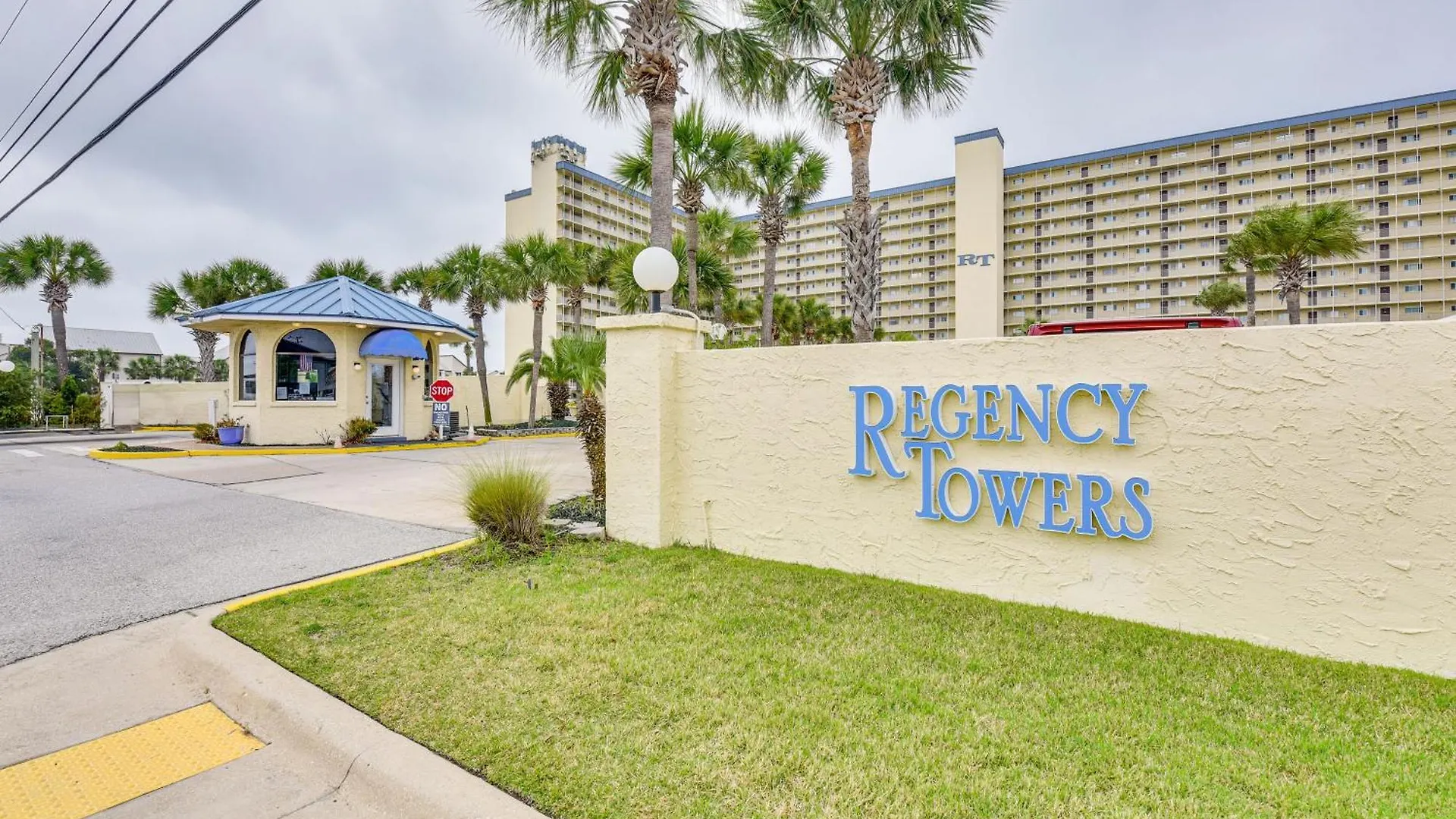 Apartment Panama City Beach Condo With Community Pool, Hot Tub