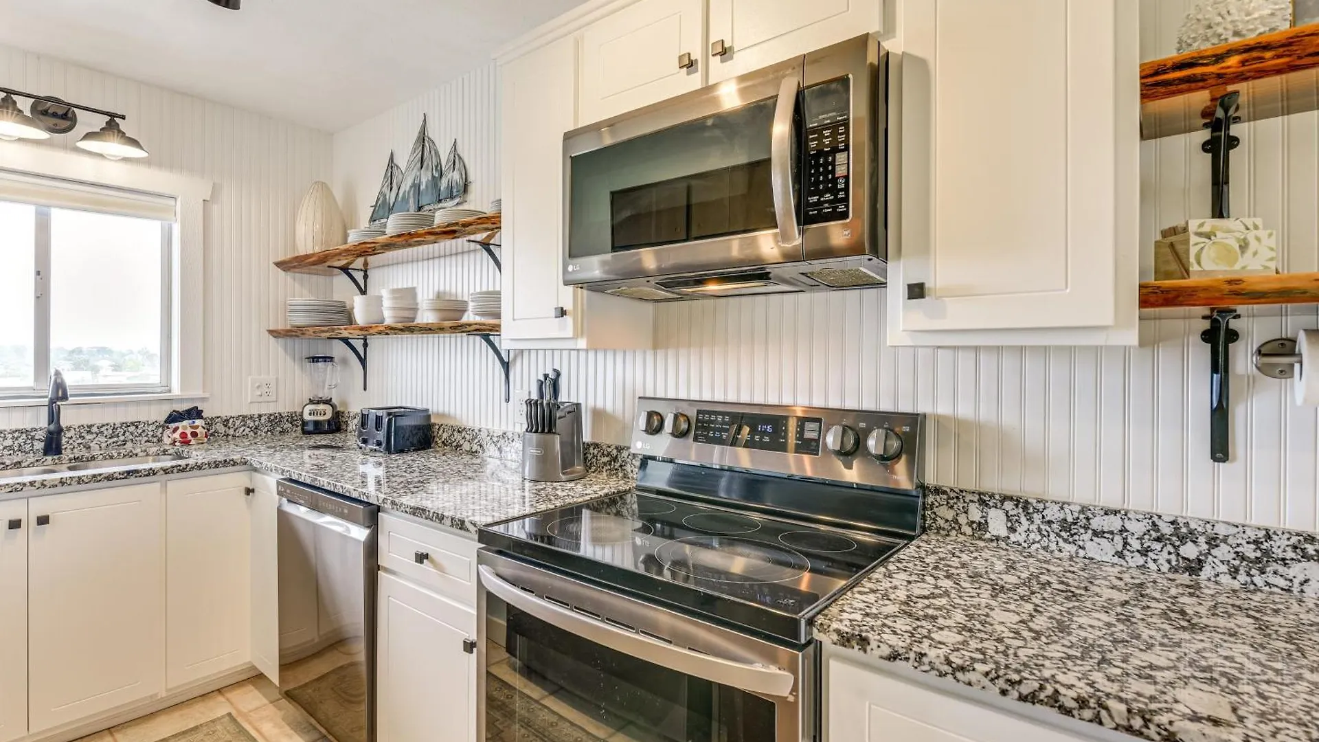 Panama City Beach Condo With Community Pool, Hot Tub 0*, Panama City Beach United States